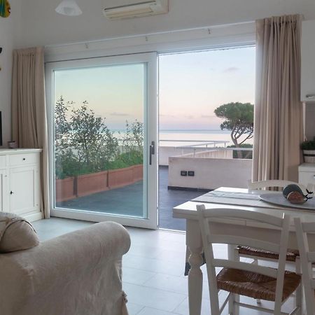 Welcomely - La Casa Sul Mare Cala Liberotto Exterior foto